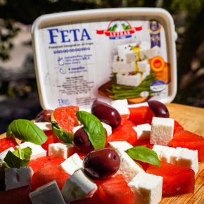 salade avec cubes de feta
